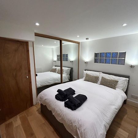 ブライトンGarden Square Central 2 Bed & Sea-Viewアパートメント エクステリア 写真